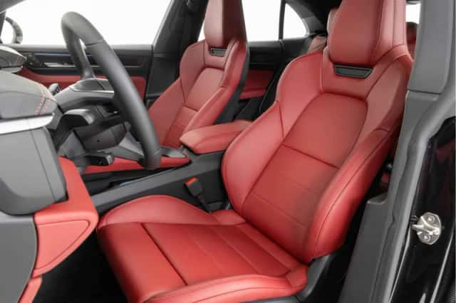 Porsche Macan (2025) thumbnail 4