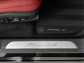 Porsche Macan (2025) thumbnail 32
