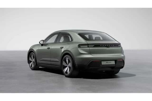 Porsche Macan (2026) thumbnail 2