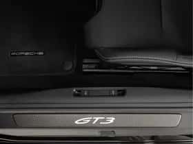 Porsche 911 (2026) thumbnail 32
