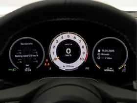 Porsche 911 (2026) thumbnail 40