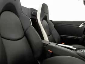 Porsche 911 (2011) thumbnail 16