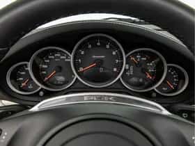 Porsche 911 (2011) thumbnail 9