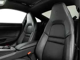 Porsche 911 (2024) thumbnail 4