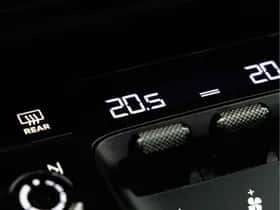 Porsche 911 (2024) thumbnail 38