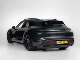 Porsche Taycan (2024) thumbnail 2