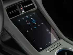 Porsche Taycan (2024) thumbnail 13