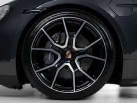 Porsche Taycan (2024) thumbnail 17