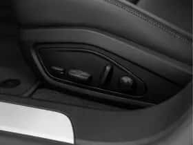 Porsche Taycan (2024) thumbnail 31