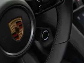 Porsche Taycan (2024) thumbnail 36