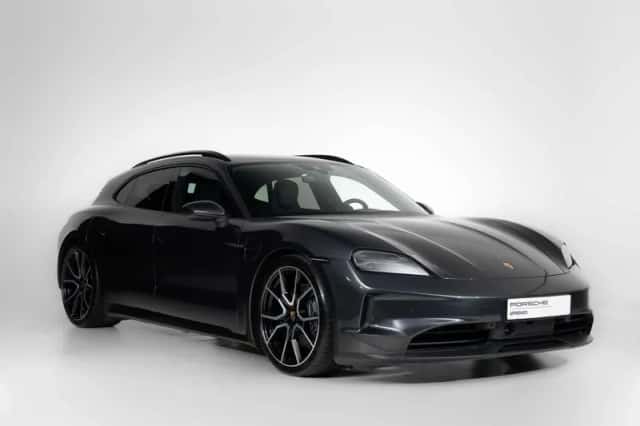 Porsche Taycan (2024) thumbnail 5