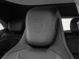 Porsche Taycan (2024) thumbnail 46