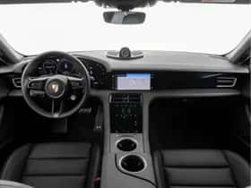 Porsche Taycan (2024) thumbnail 9