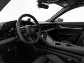 Porsche Taycan (2025) thumbnail 3