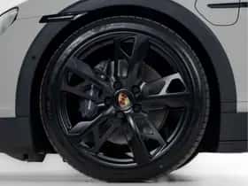 Porsche Taycan (2025) thumbnail 46