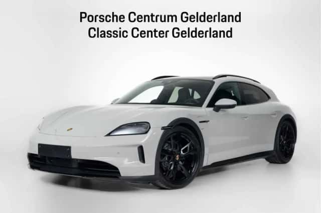 Porsche Taycan (2025) thumbnail 1