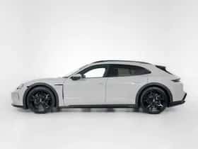 Porsche Taycan (2025) thumbnail 11