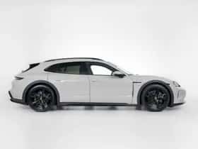 Porsche Taycan (2025) thumbnail 10