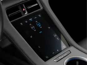 Porsche Taycan (2025) thumbnail 14
