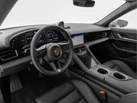 Porsche Taycan (2025) thumbnail 3