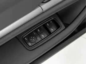 Porsche Taycan (2025) thumbnail 33