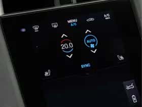 Porsche Taycan (2025) thumbnail 35