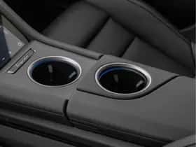 Porsche Taycan (2025) thumbnail 36