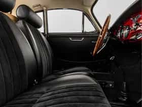 Porsche 356 (1963) thumbnail 4