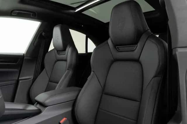 Porsche Macan (2026) thumbnail 4