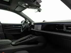 Porsche Macan (2026) thumbnail 7