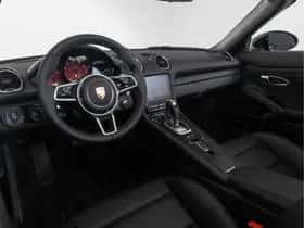 Porsche 718 (2025) thumbnail 3