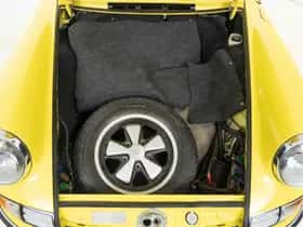 Porsche 911 (1972) thumbnail 16
