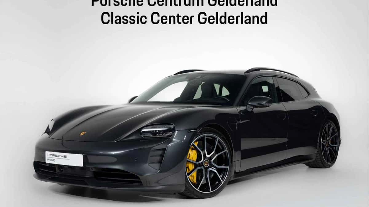 Porsche Taycan (2023) — foto 1