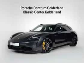 Porsche Taycan (2023)