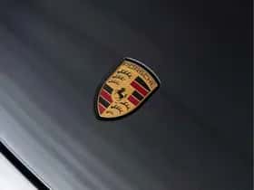 Porsche Taycan (2023) thumbnail 23