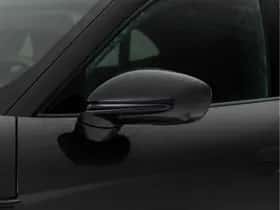 Porsche Taycan (2023) thumbnail 25
