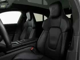 Porsche Taycan (2023) thumbnail 4