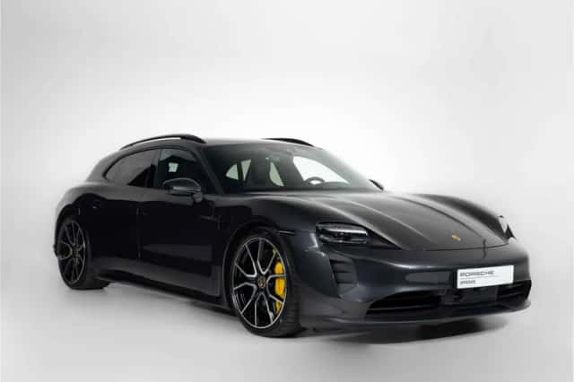 Porsche Taycan (2023) thumbnail 5