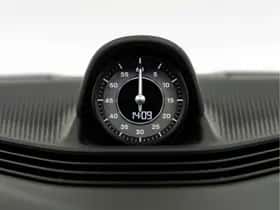 Porsche Taycan (2023) thumbnail 46