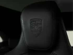 Porsche Taycan (2023) thumbnail 48
