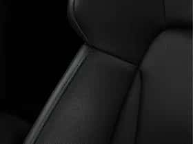 Porsche Taycan (2023) thumbnail 49