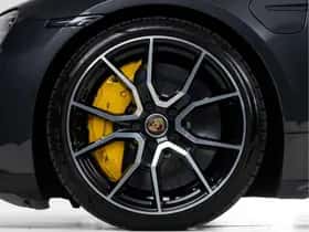 Porsche Taycan (2023) thumbnail 50