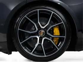 Porsche Taycan (2023) thumbnail 51