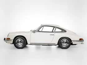 Porsche 911 (1965) thumbnail 11