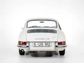 Porsche 911 (1965) thumbnail 12