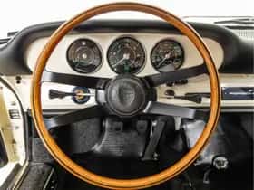 Porsche 911 (1965) thumbnail 9