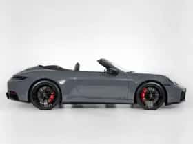 Porsche 911 (2025) thumbnail 12