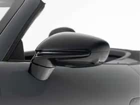 Porsche 911 (2025) thumbnail 24