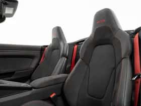Porsche 911 (2025) thumbnail 4