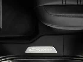 Porsche Cayenne (2024) thumbnail 35